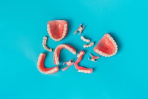 Table of full and partial dentures with dental bridges